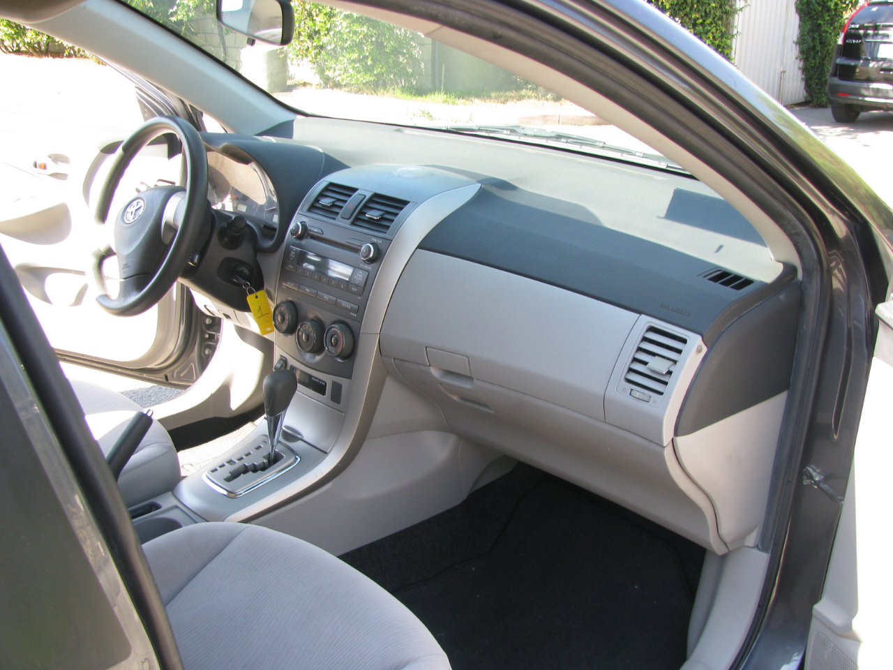 Toyota Corolla 4dr Sdn Auto LE (Natl) 2011 Toyota Corolla 4dr Sdn Auto LE (Natl) 2011