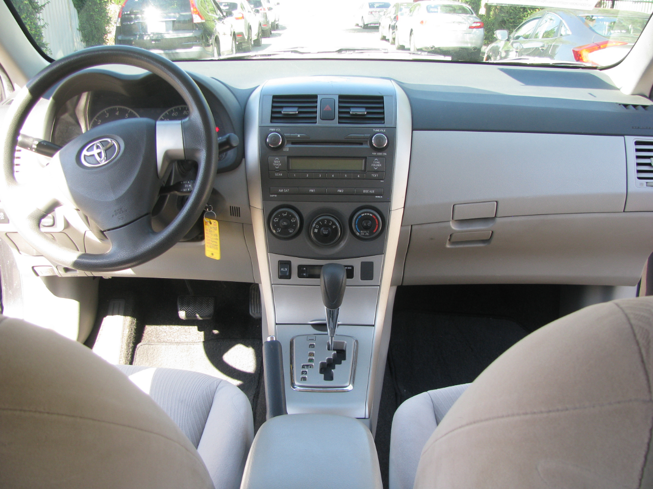 Toyota Corolla 4dr Sdn Auto LE (Natl) 2011 Toyota Corolla 4dr Sdn Auto LE (Natl) 2011