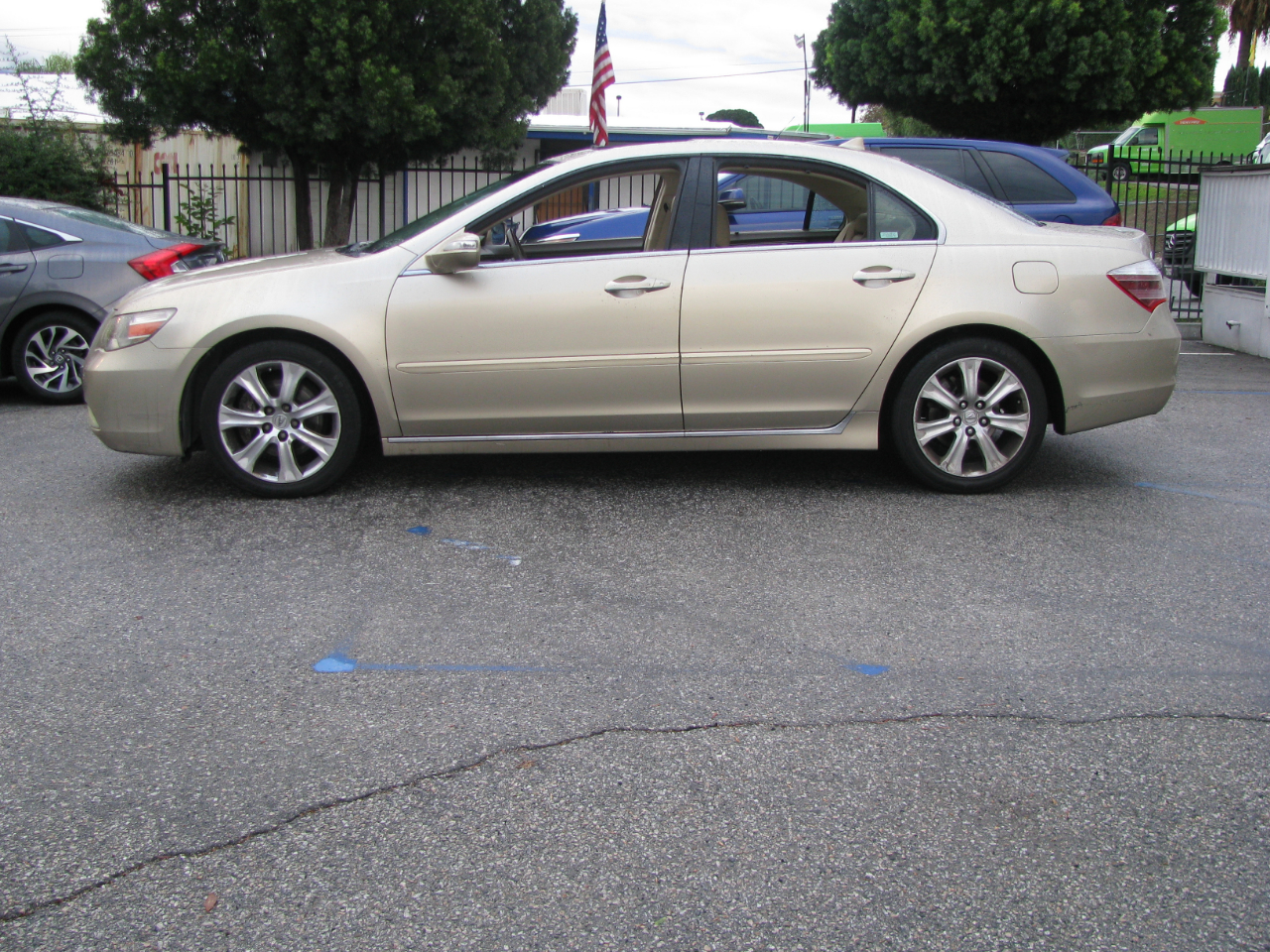 2009 Acura RL 4dr Sdn Tech/CMBS w/PAX (Natl)