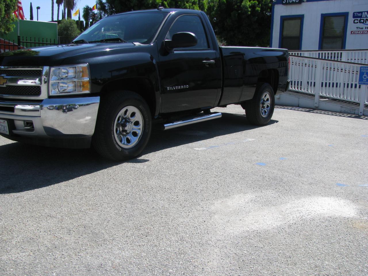Chevrolet Silverado 1500 4WD Reg Cab 133.0" LT 2012