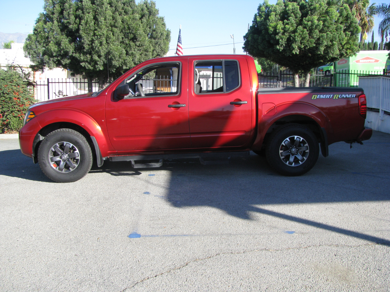 2016 Nissan Frontier 2WD Crew Cab SWB Auto Desert Runner