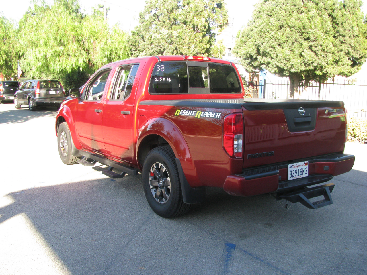 Nissan Frontier 2WD Crew Cab SWB Auto Desert Runner 2016 Nissan Frontier 2WD Crew Cab SWB Auto Desert Runner 2016