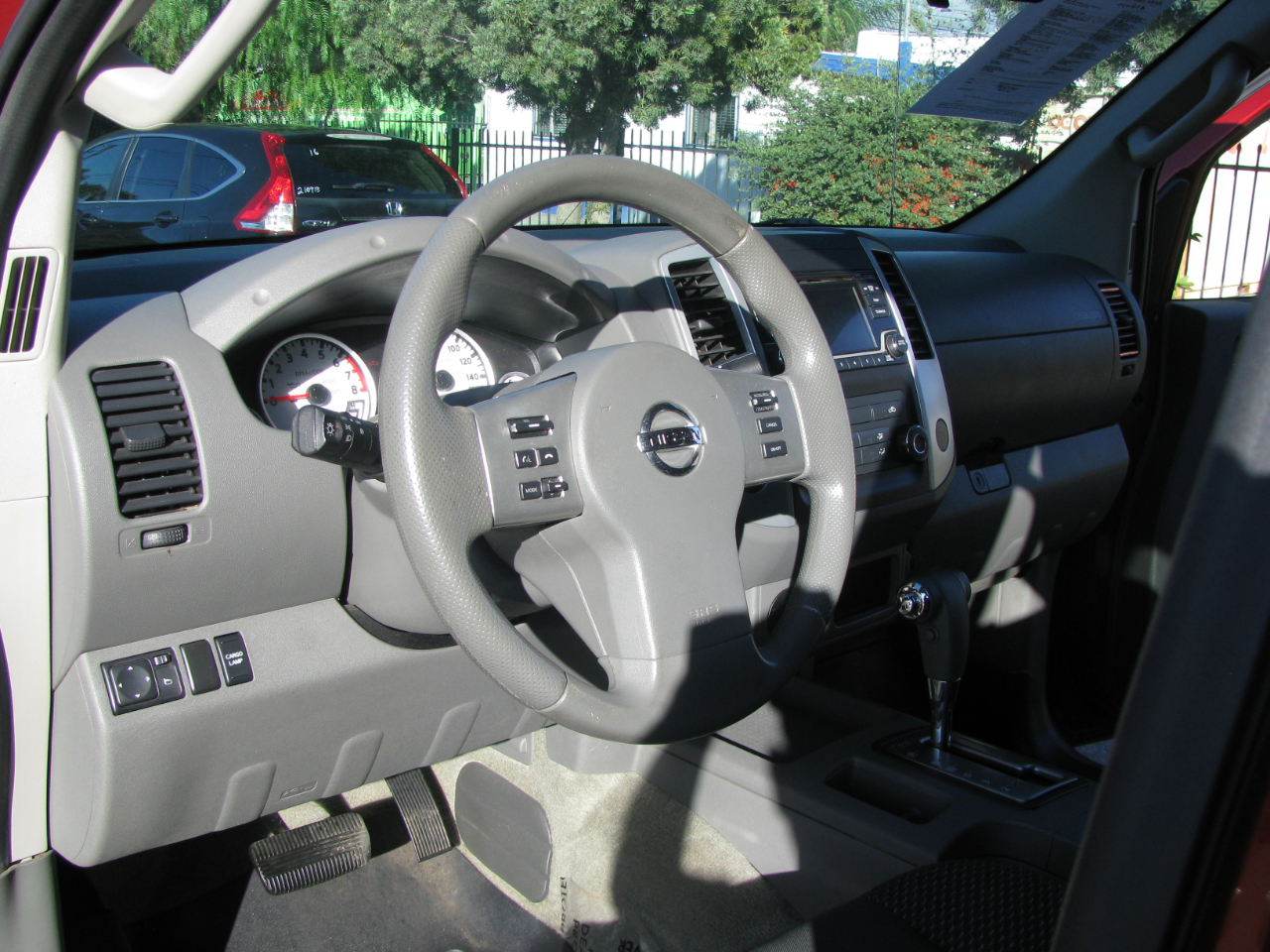 Nissan Frontier 2WD Crew Cab SWB Auto Desert Runner 2016 Nissan Frontier 2WD Crew Cab SWB Auto Desert Runner 2016