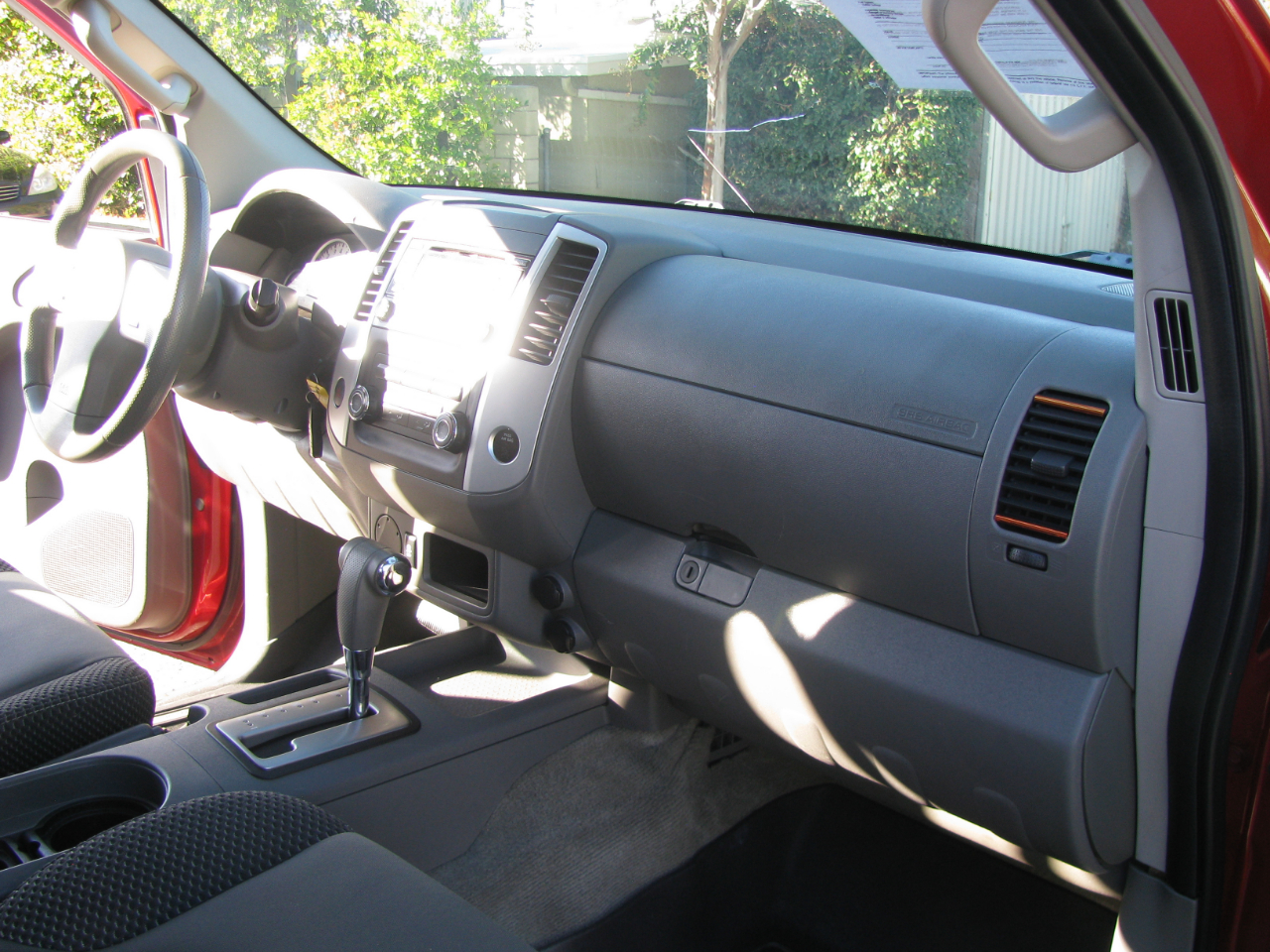 Nissan Frontier 2WD Crew Cab SWB Auto Desert Runner 2016 Nissan Frontier 2WD Crew Cab SWB Auto Desert Runner 2016