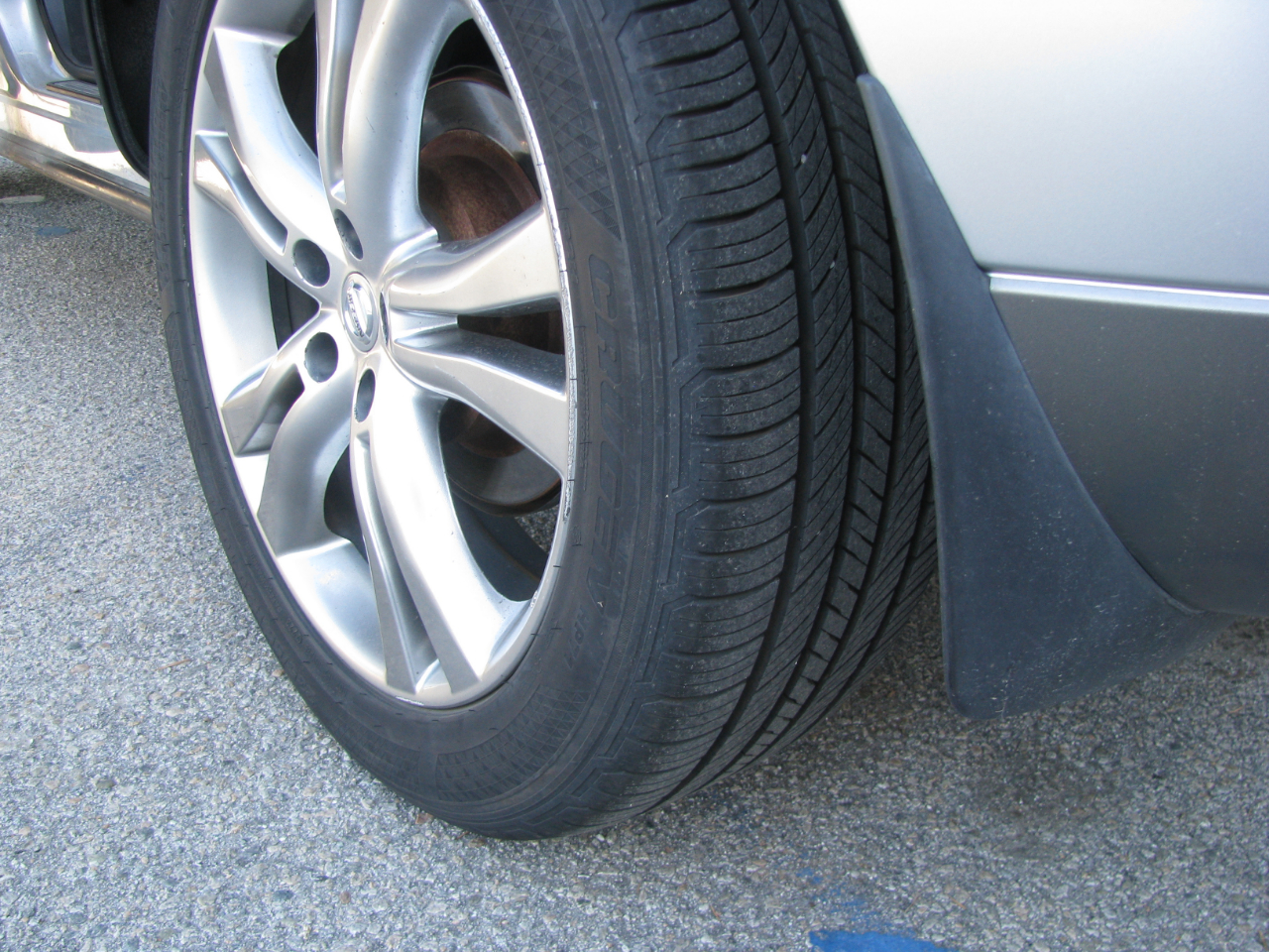 Nissan Murano AWD 4dr LE 2010