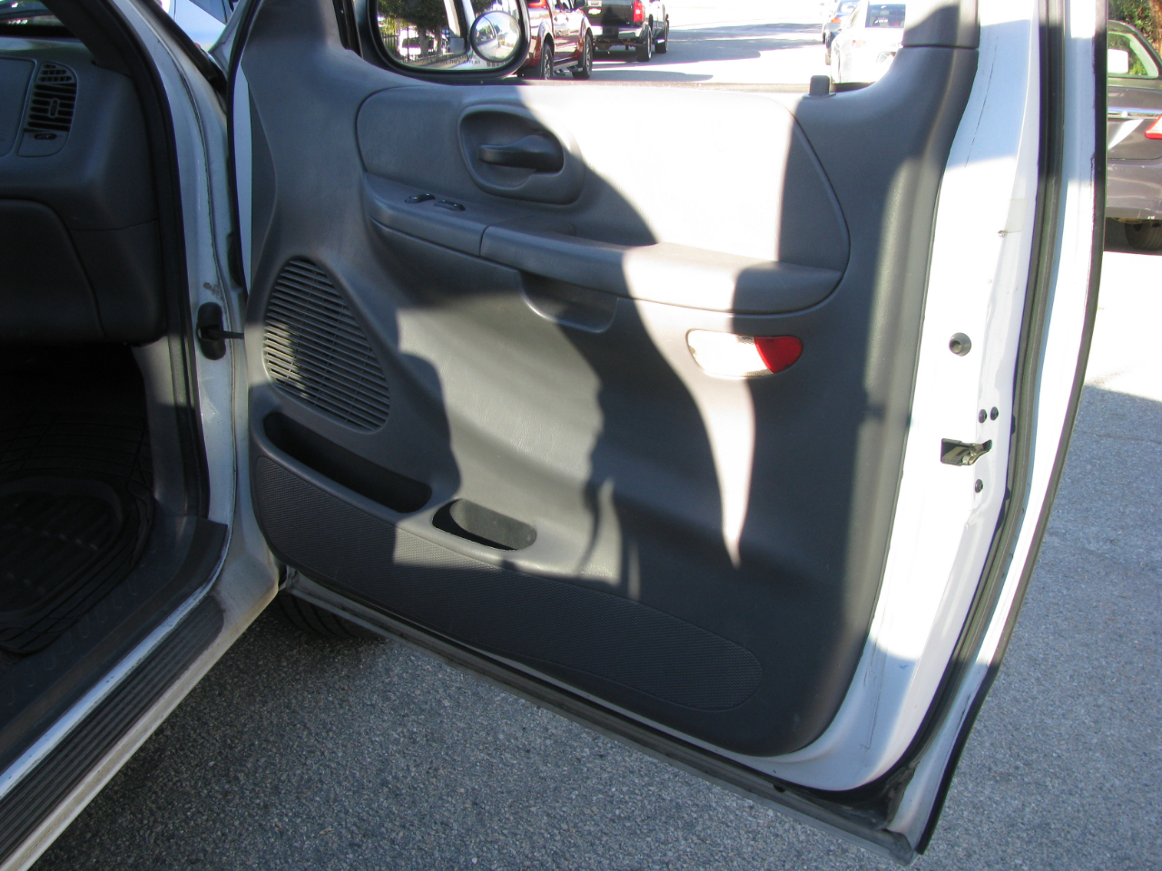 Ford F-150 Supercab 157" XLT 2002