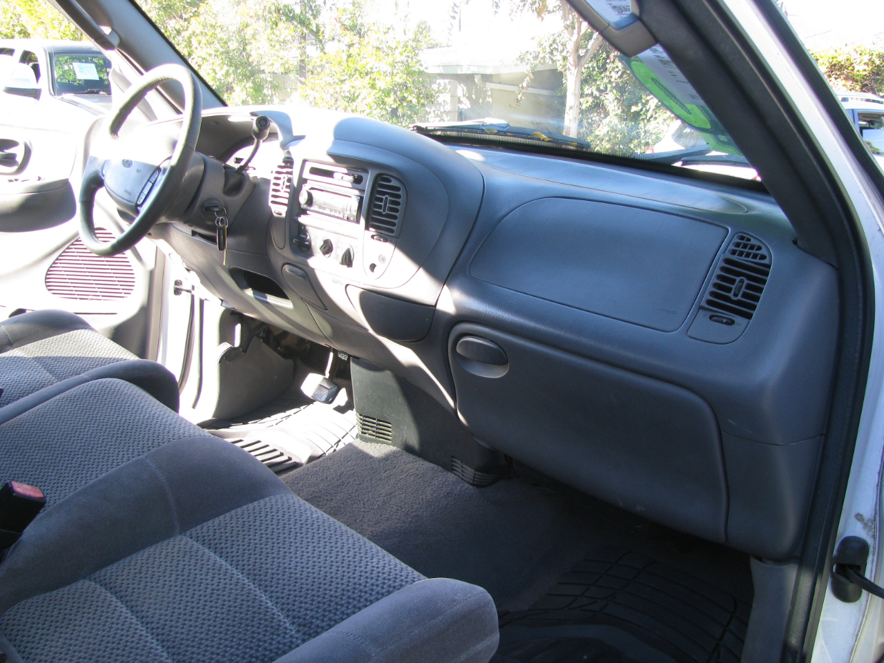 Ford F-150 Supercab 157" XLT 2002