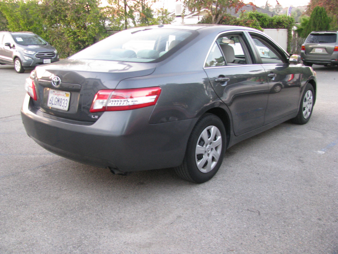 Toyota Camry 4dr Sdn I4 Auto LE (Natl) 2010