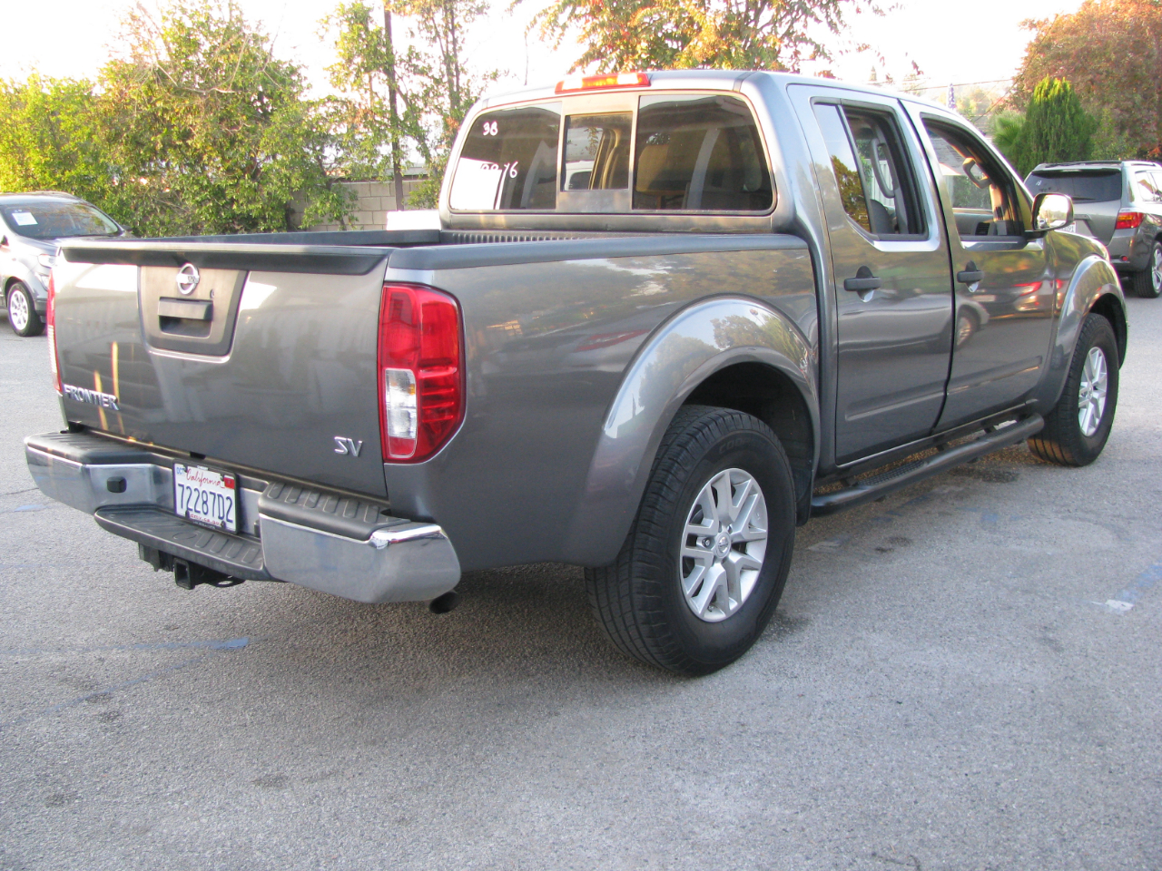 Nissan Frontier 2WD Crew Cab SWB Auto SV 2016