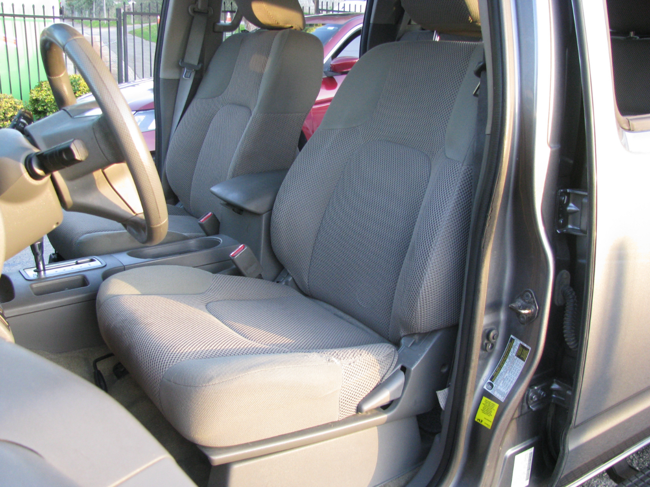 Nissan Frontier 2WD Crew Cab SWB Auto SV 2016