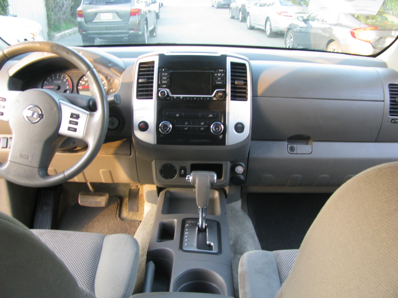 Nissan Frontier 2WD Crew Cab SWB Auto SV 2016