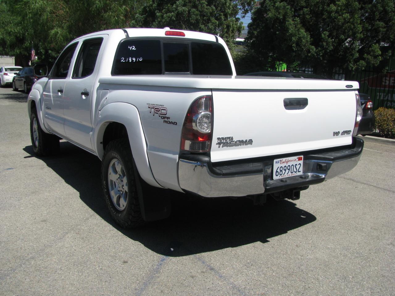 Toyota Tacoma 4WD Double V6 AT (Natl) 2010