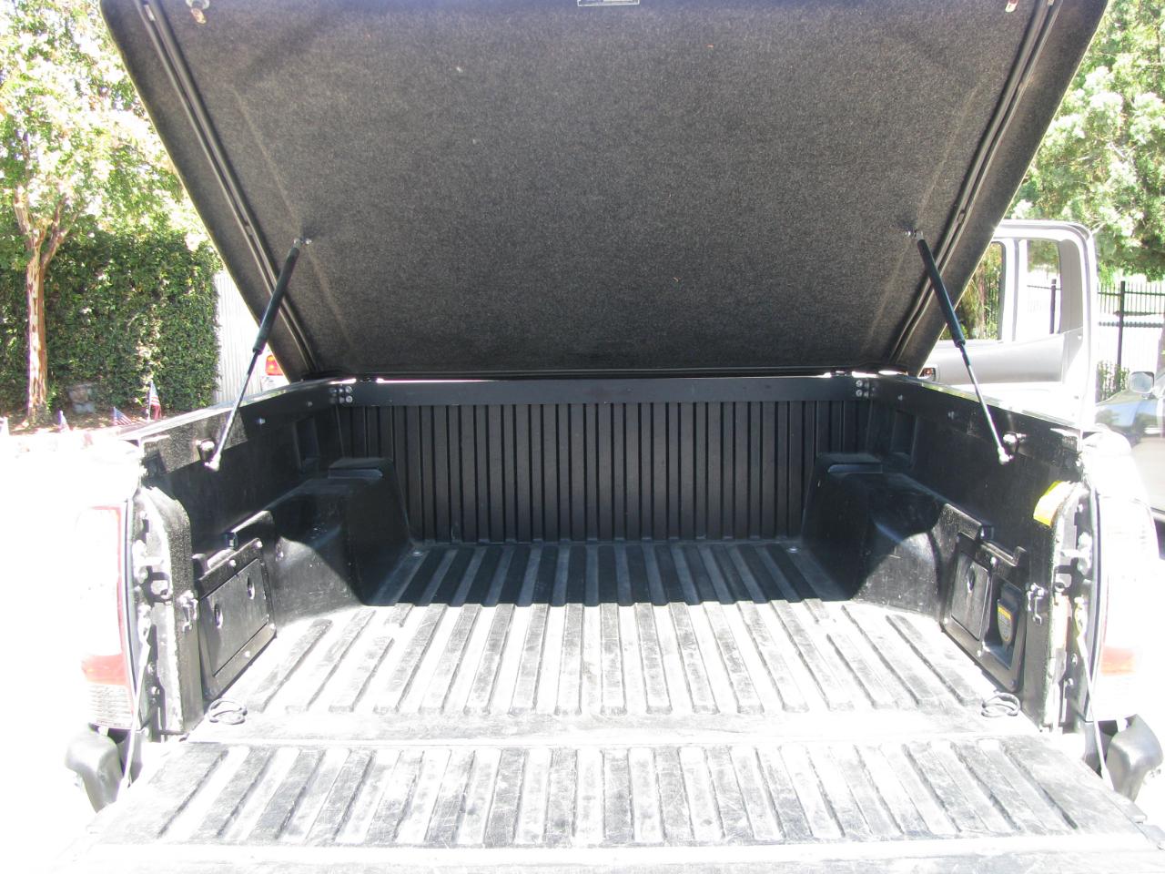 Toyota Tacoma 4WD Double V6 AT (Natl) 2010