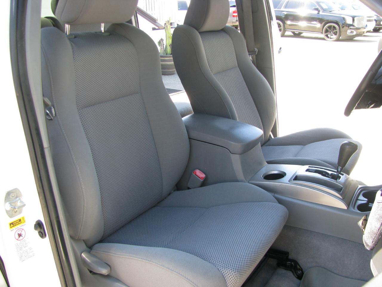 Toyota Tacoma 4WD Double V6 AT (Natl) 2010