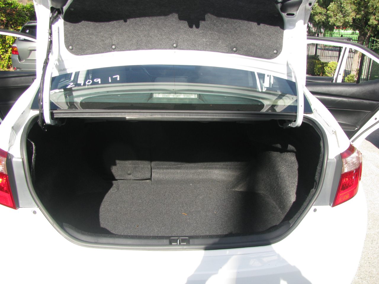 Toyota Corolla LE CVT (Natl) 2017