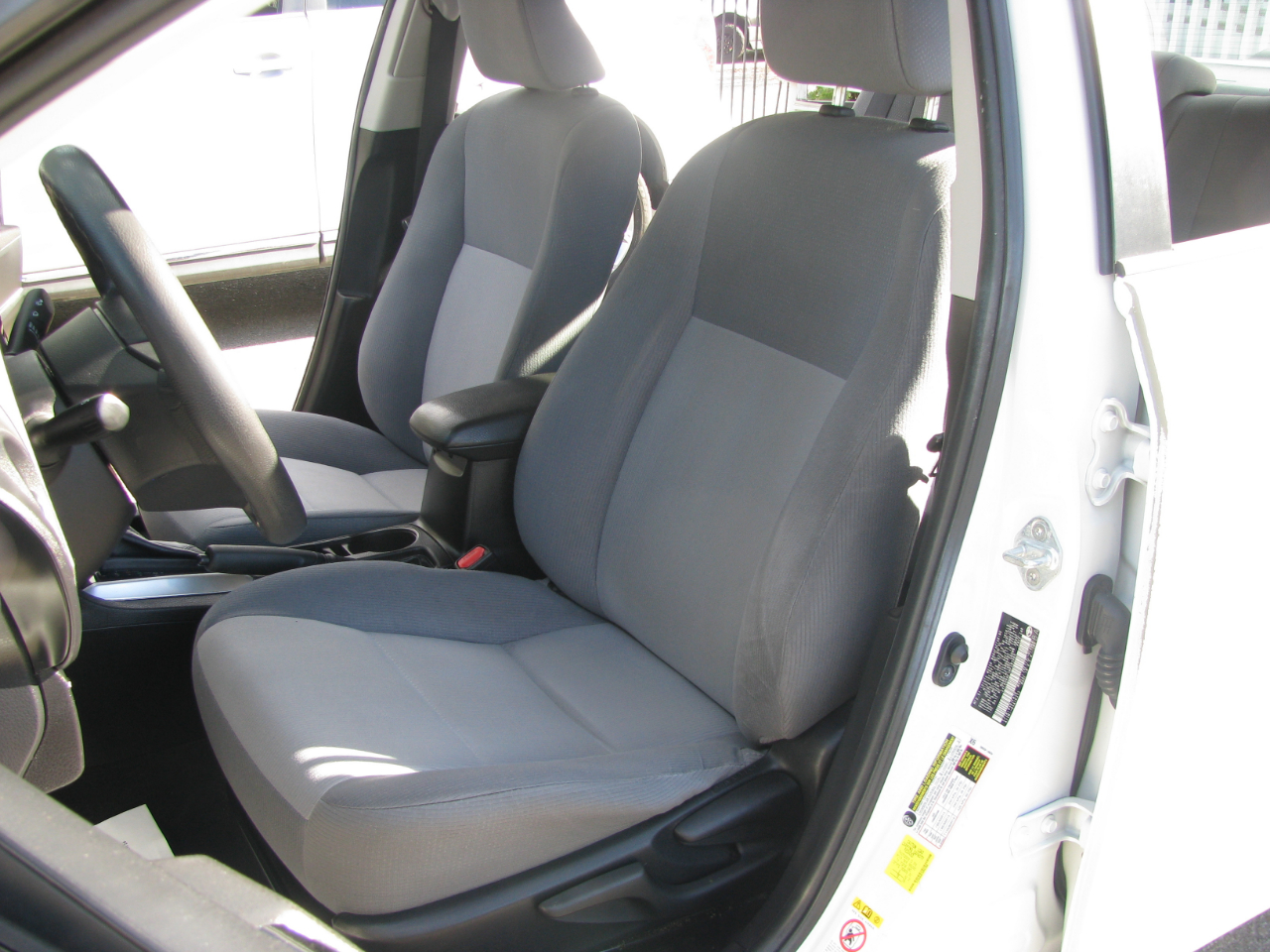 Toyota Corolla LE CVT (Natl) 2017