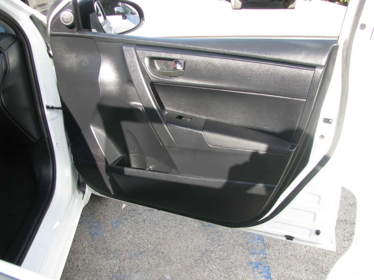 Toyota Corolla LE CVT (Natl) 2017