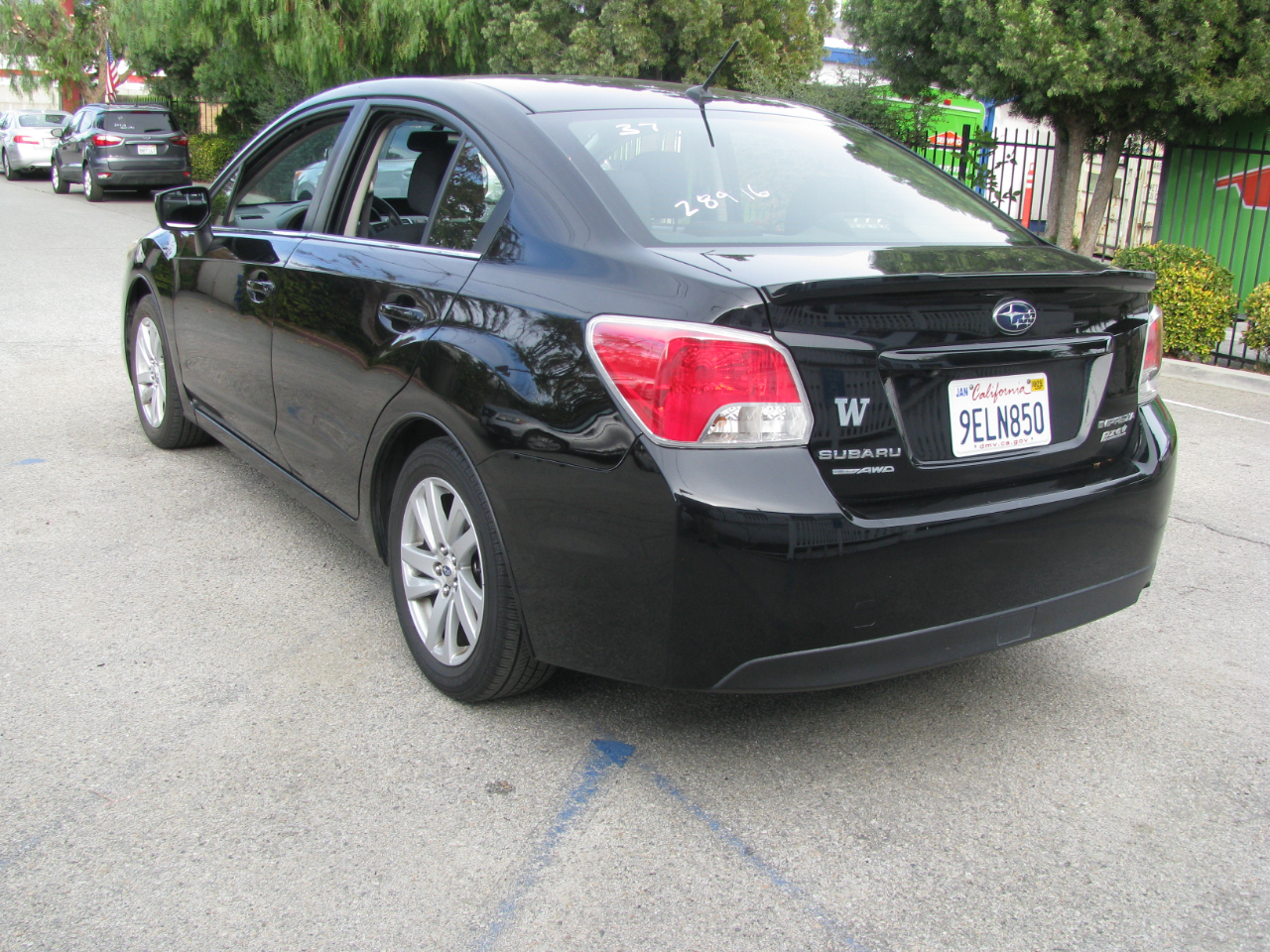 Subaru Impreza Sedan 4dr CVT 2.0i Premium 2016