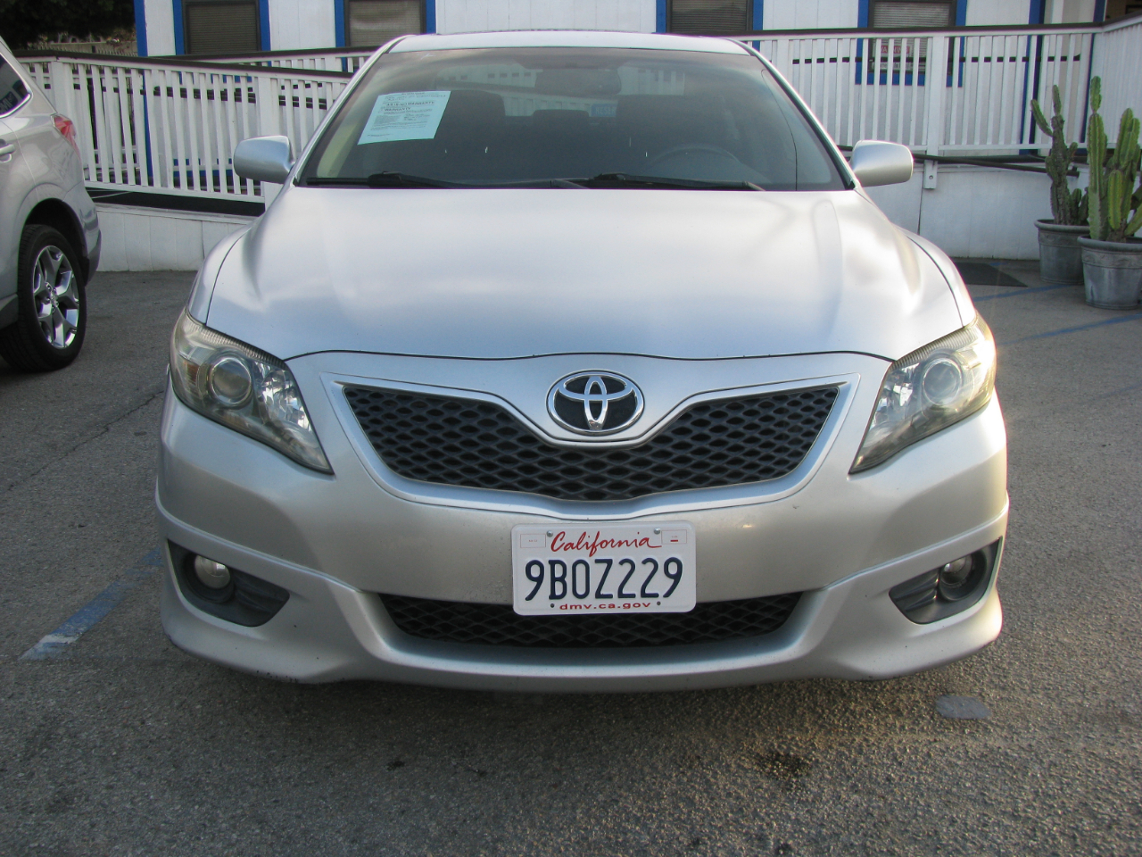 Toyota Camry 4dr Sdn I4 Man (Natl) 2010