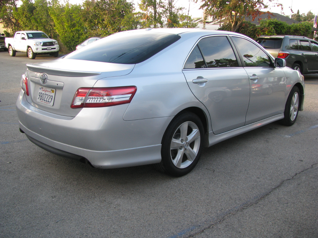 Toyota Camry 4dr Sdn I4 Man (Natl) 2010