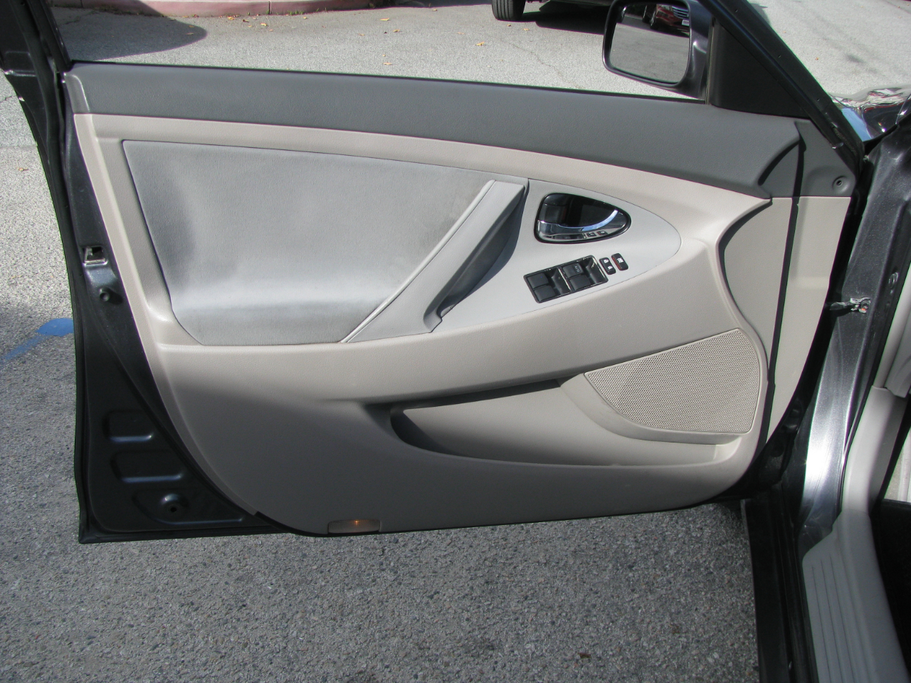 Toyota Camry 4dr Sdn I4 Auto (Natl) 2009