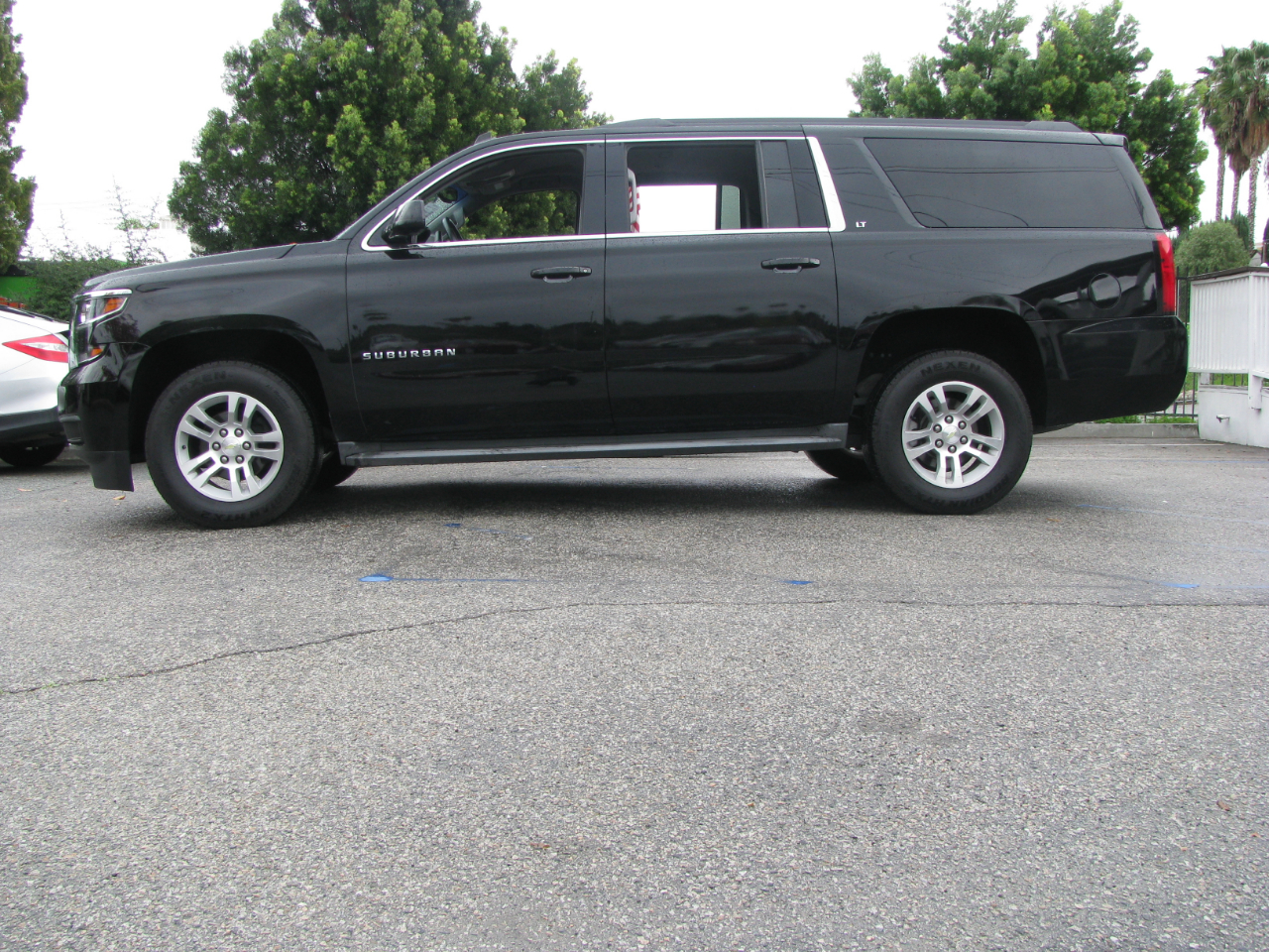 2015 Chevrolet Suburban 2WD 4dr LT