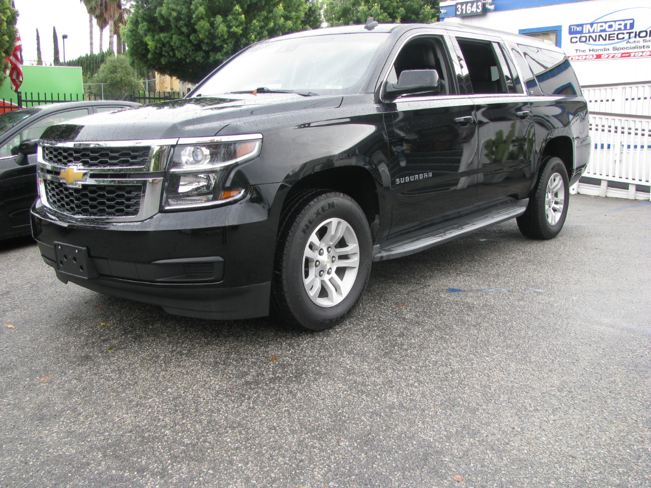 Chevrolet Suburban 2WD 4dr LT 2015