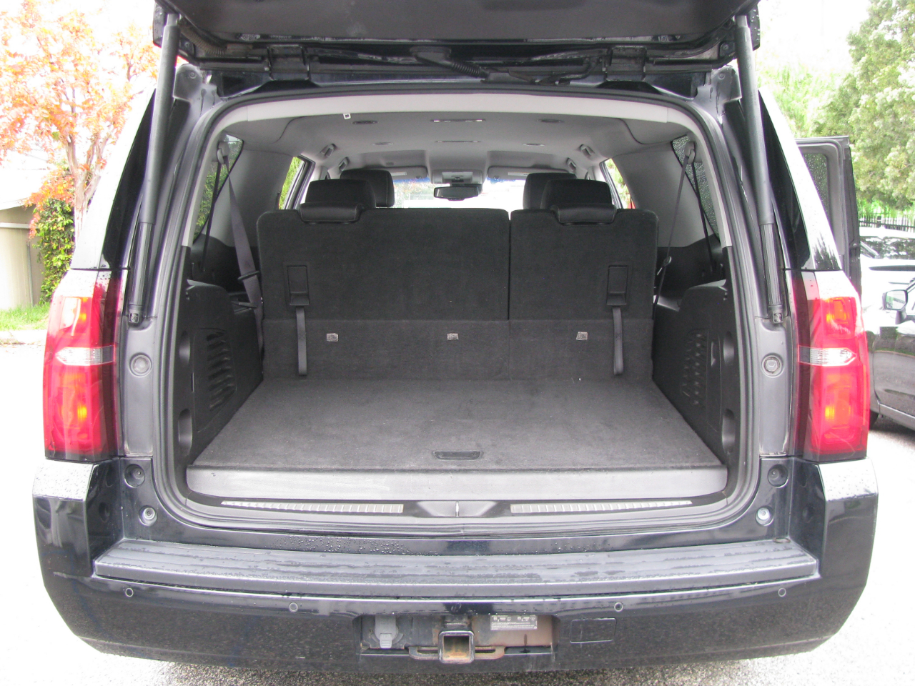 Chevrolet Suburban 2WD 4dr LT 2015