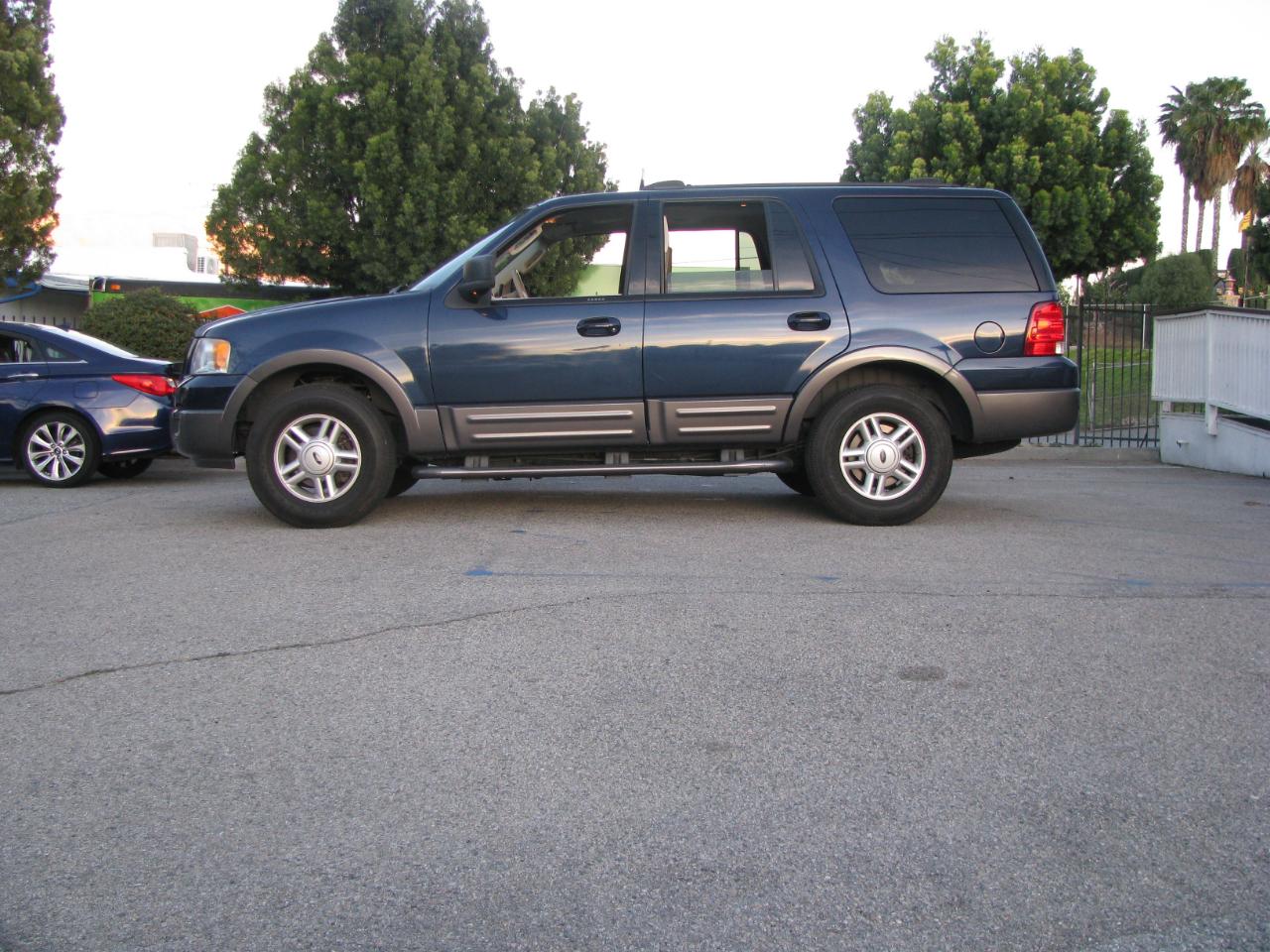 Ford Expedition 5.4L XLT 2004