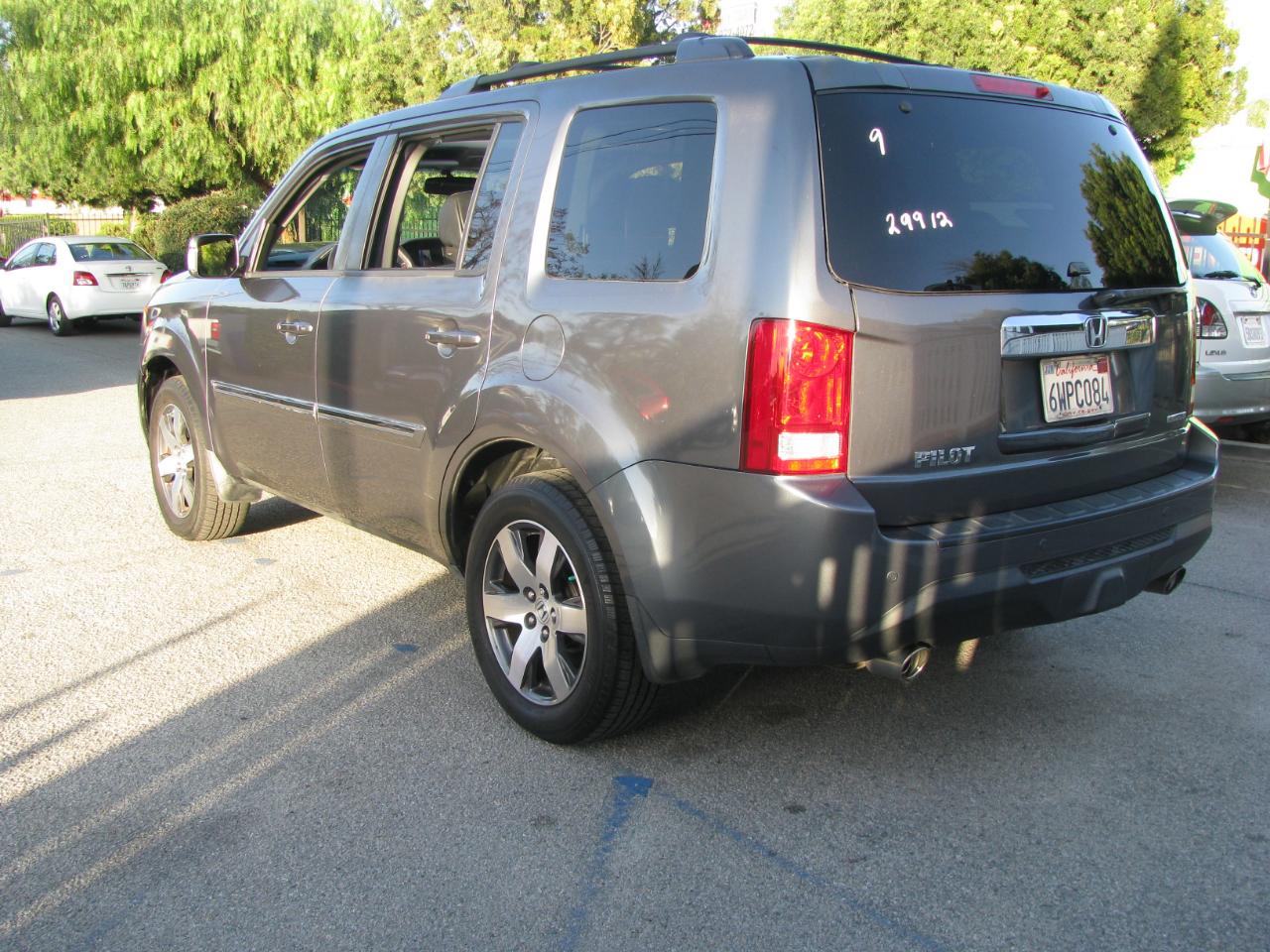 Honda Pilot 2WD 4dr Touring w/RES & Navi 2012