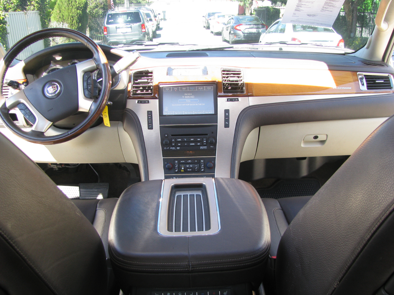 Cadillac Escalade AWD 4dr Platinum Edition 2011