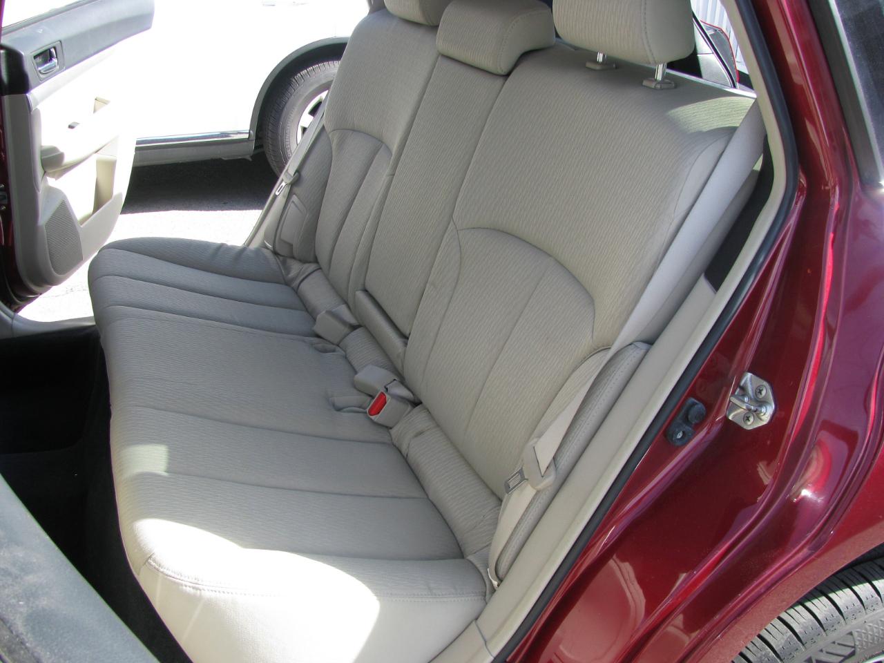 Subaru Outback 4dr Wgn H4 Auto 2.5i Prem AWP 2011