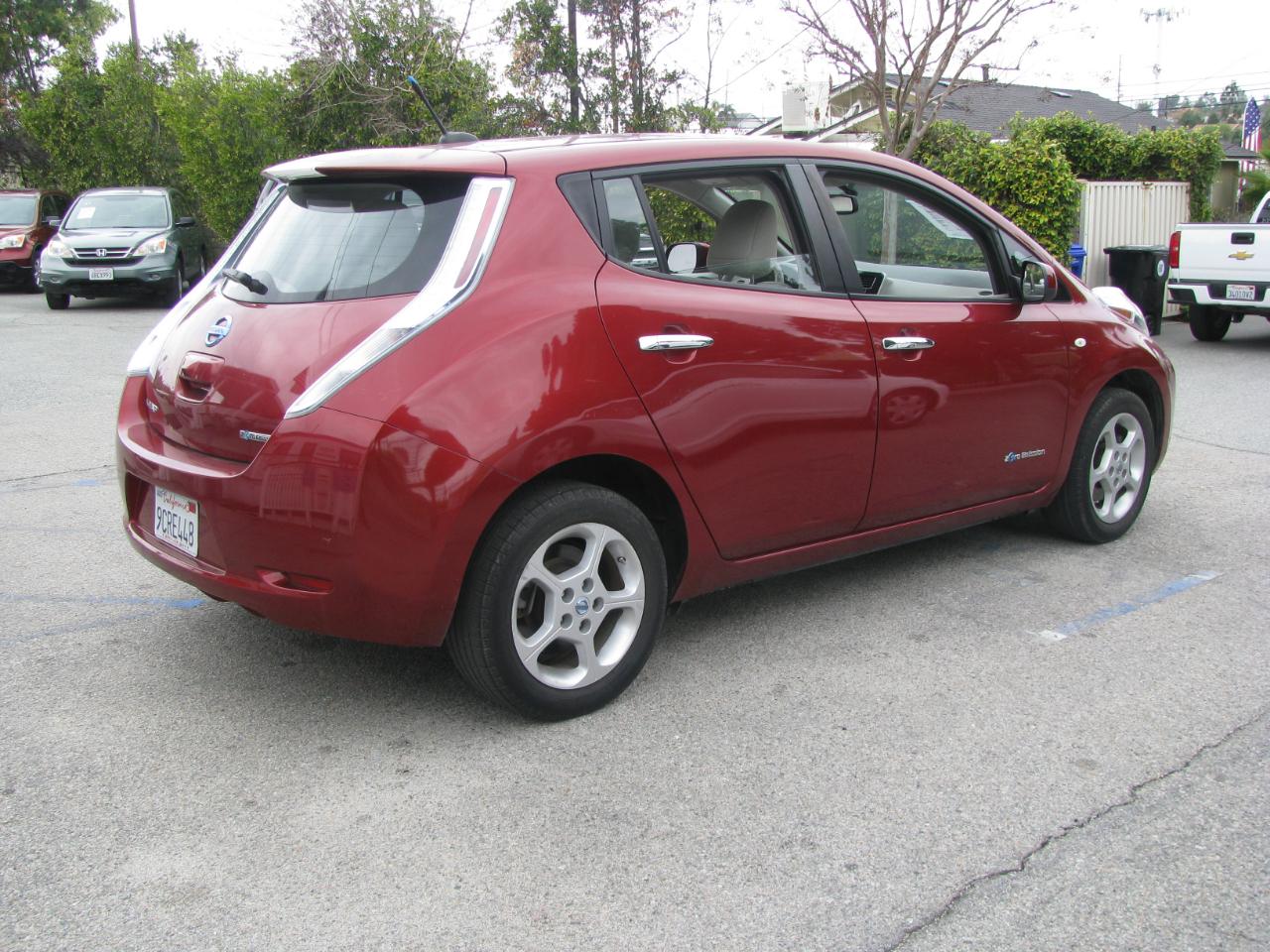 Nissan Leaf 4dr HB SL-e 2011