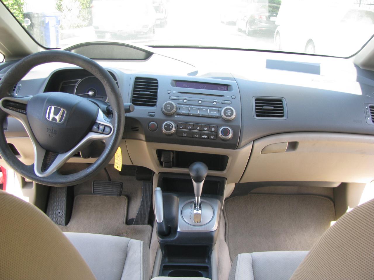 Honda Civic Sdn 4dr Auto LX 2010