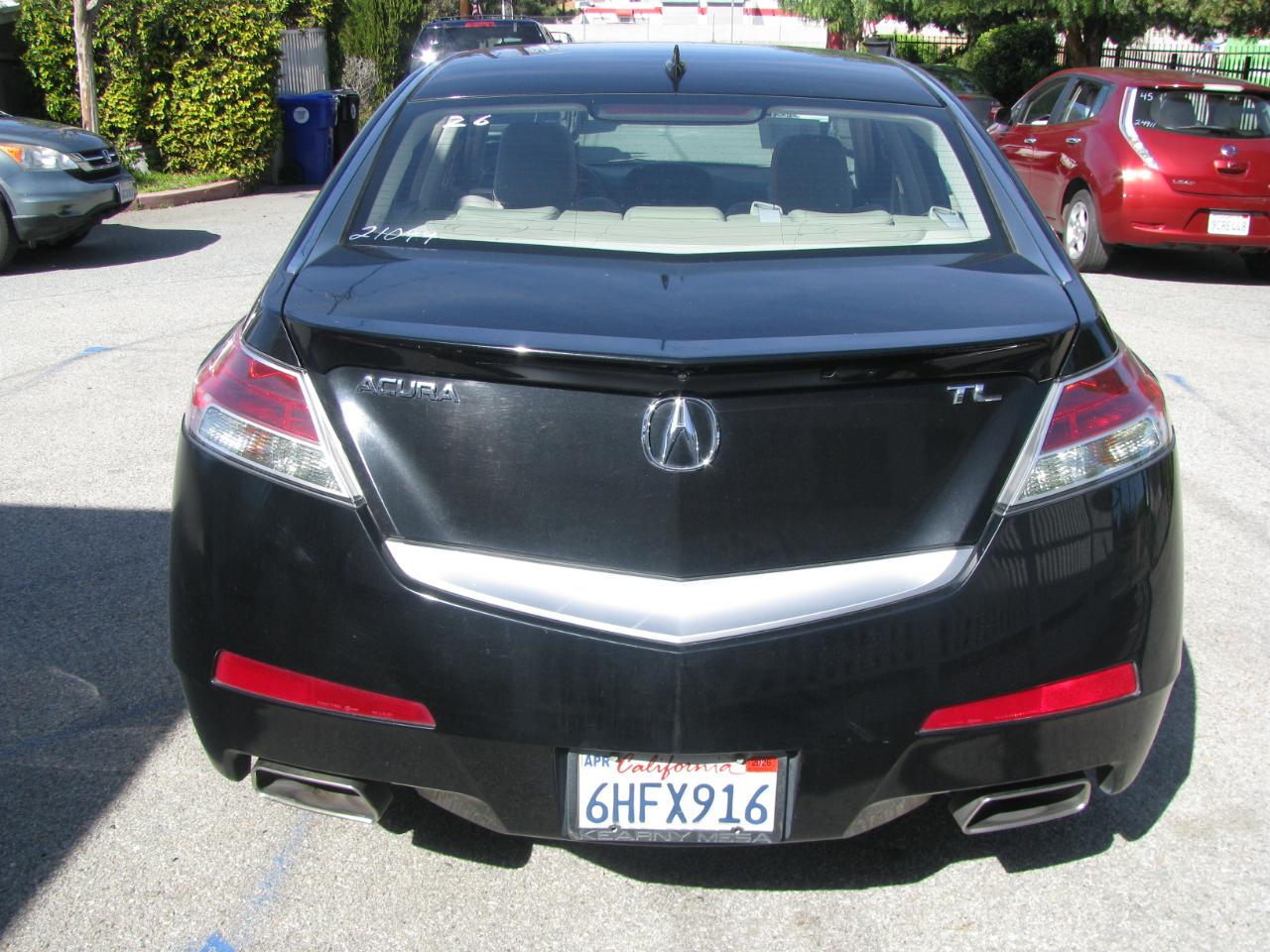 Acura TL 4dr Sdn 2WD Tech 2009