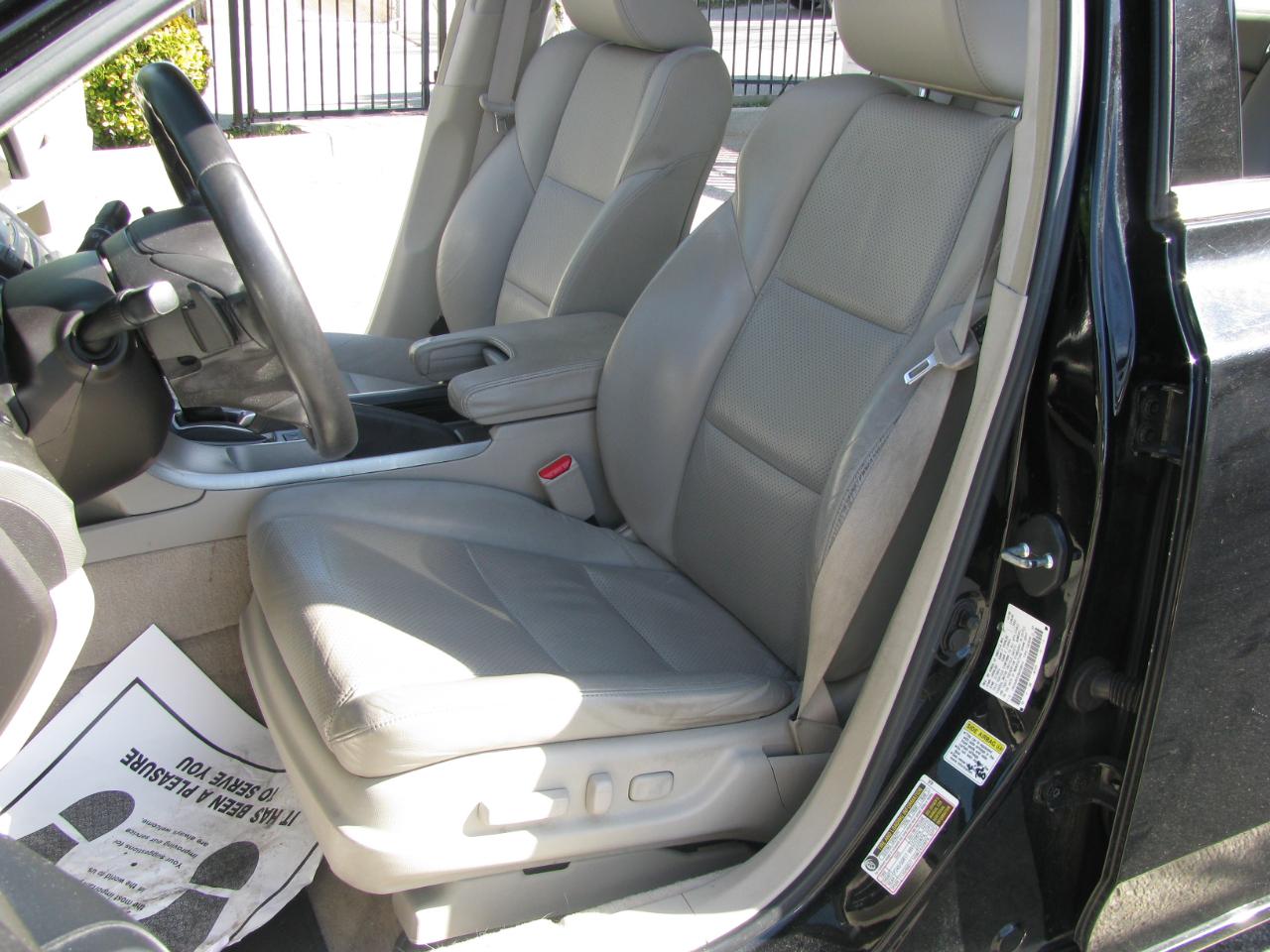 Acura TL 4dr Sdn 2WD Tech 2009