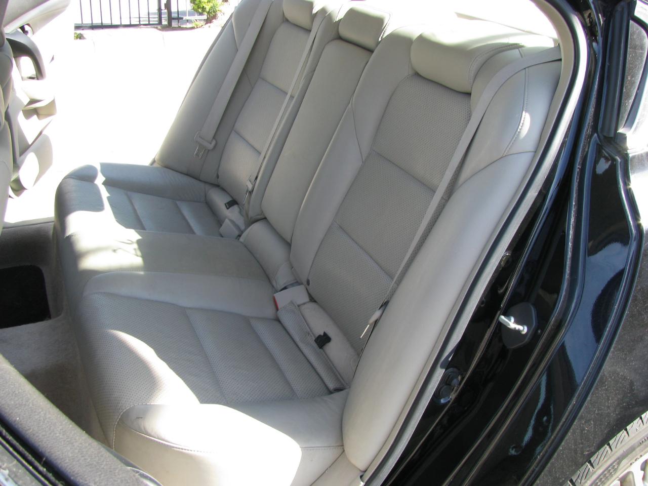 Acura TL 4dr Sdn 2WD Tech 2009