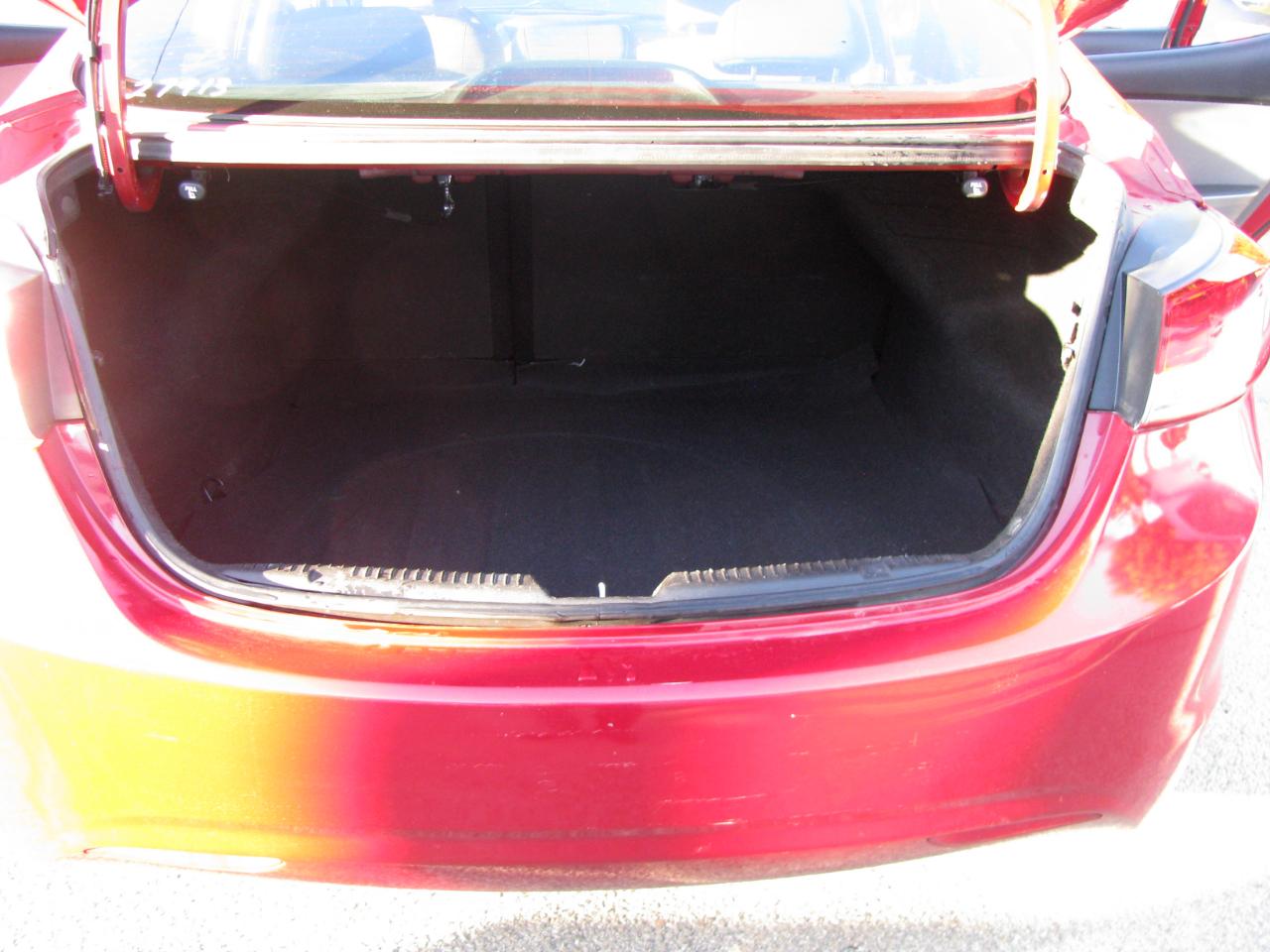 Hyundai Elantra 4dr Sdn Auto GLS PZEV (Ulsan Plant) 2013