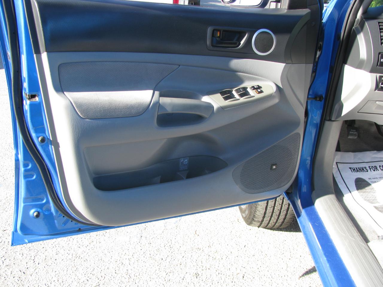 Toyota Tacoma Double 128" PreRunner Auto (Natl) 2005