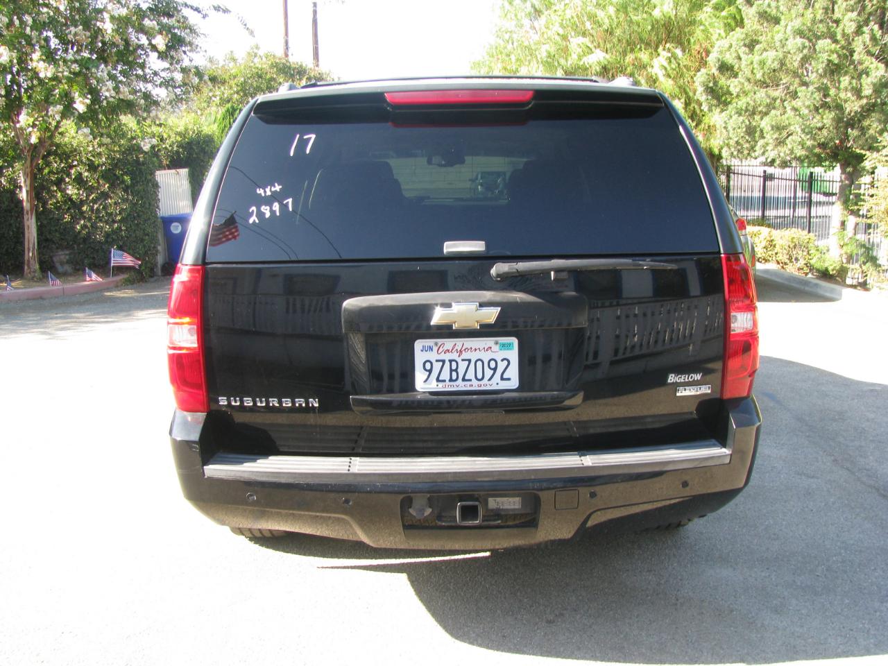 Chevrolet Suburban 4WD 4dr 1500 LTZ 2007