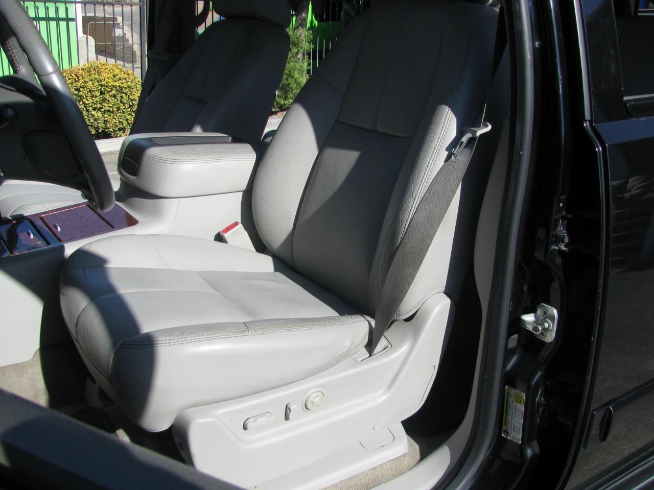 Chevrolet Suburban 4WD 4dr 1500 LTZ 2007