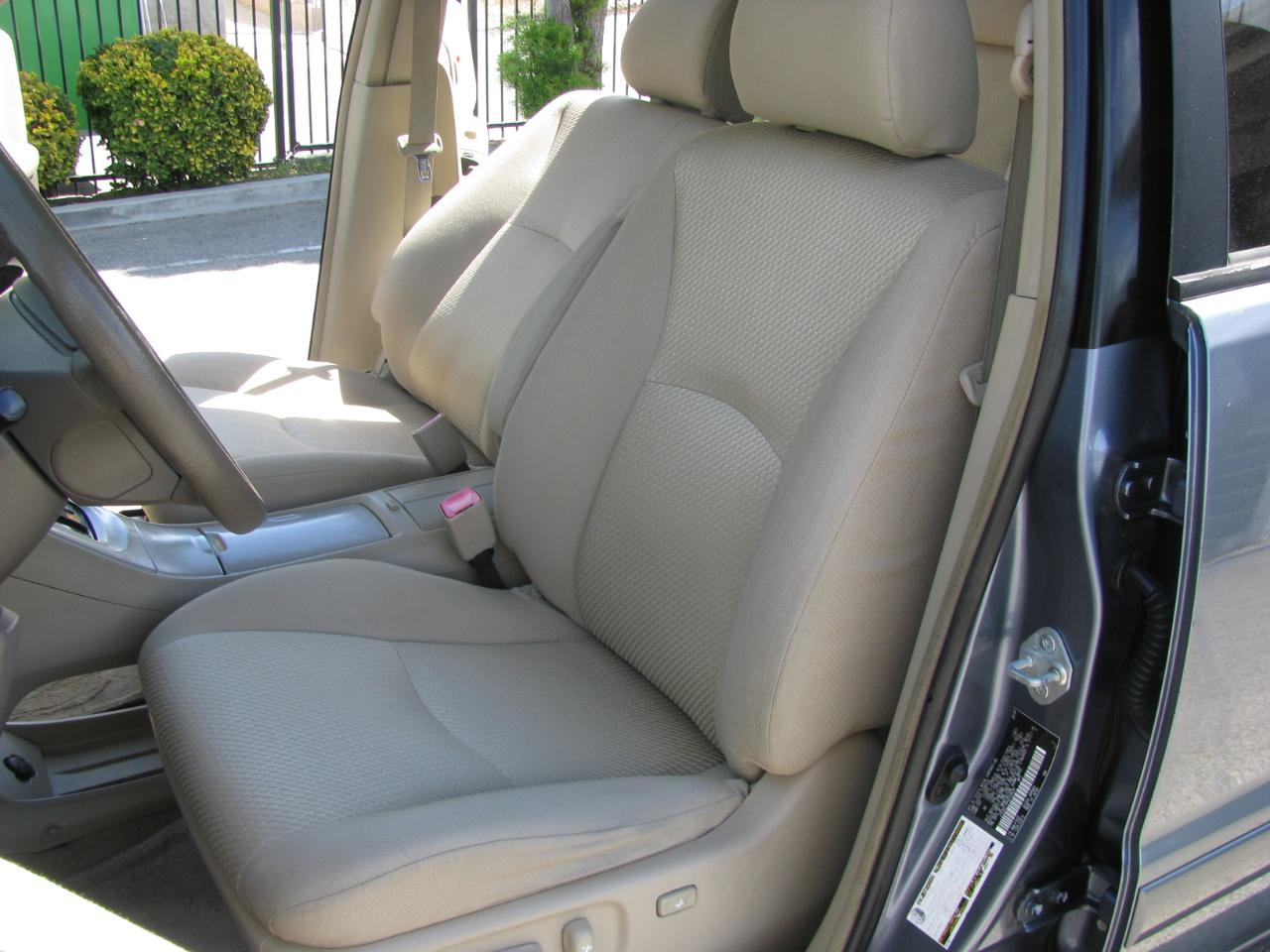 Toyota Highlander 4dr 4-Cyl (Natl) 2004