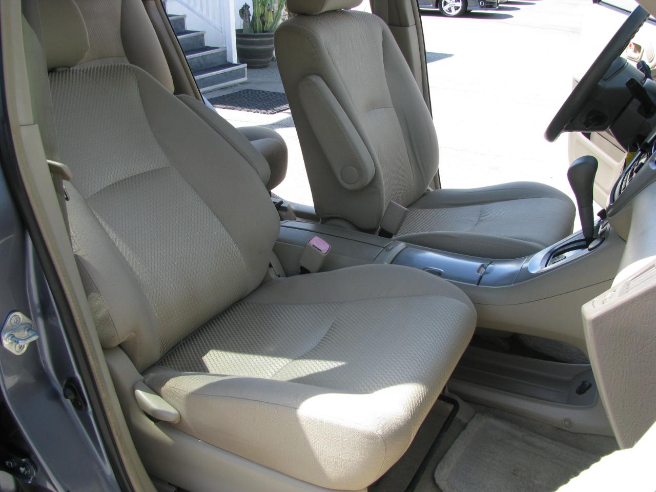 Toyota Highlander 4dr 4-Cyl (Natl) 2004