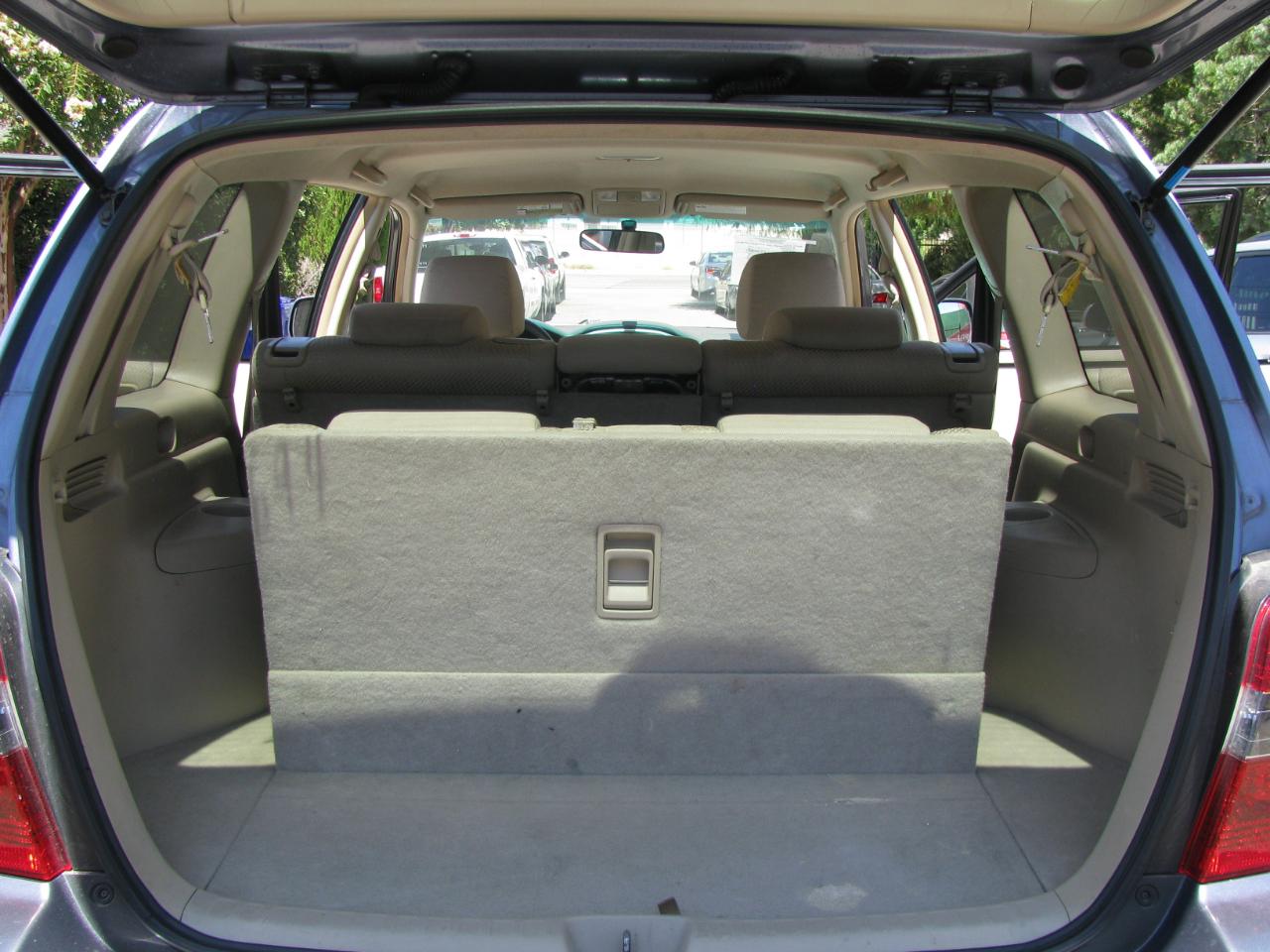 Toyota Highlander 4dr 4-Cyl (Natl) 2004