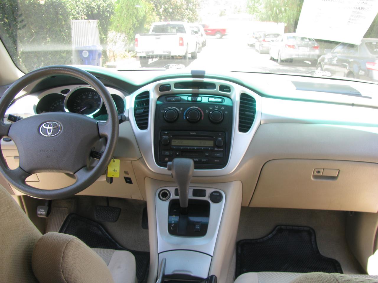 Toyota Highlander 4dr 4-Cyl (Natl) 2004