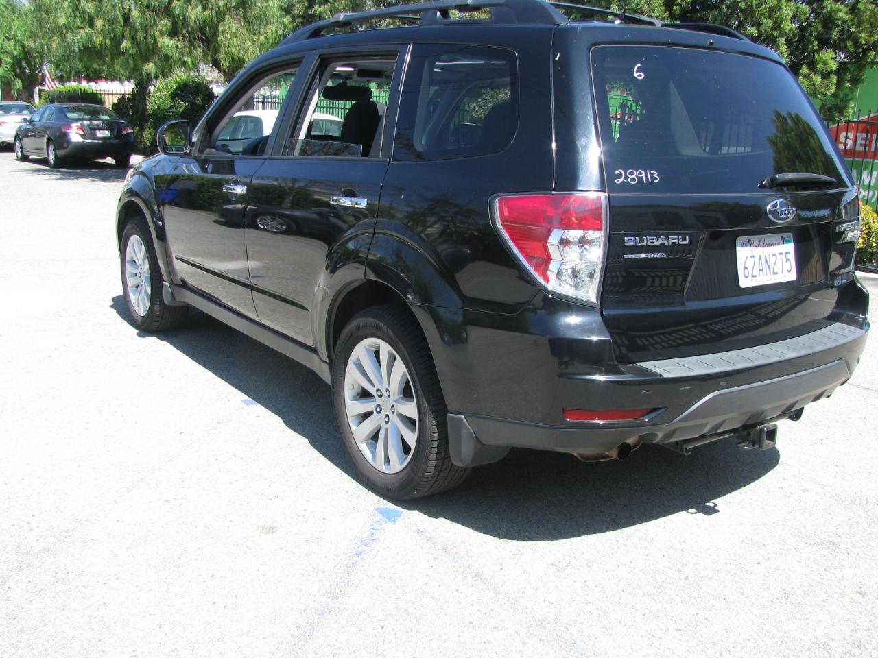 Subaru Forester 4dr Auto 2.5X Premium 2013