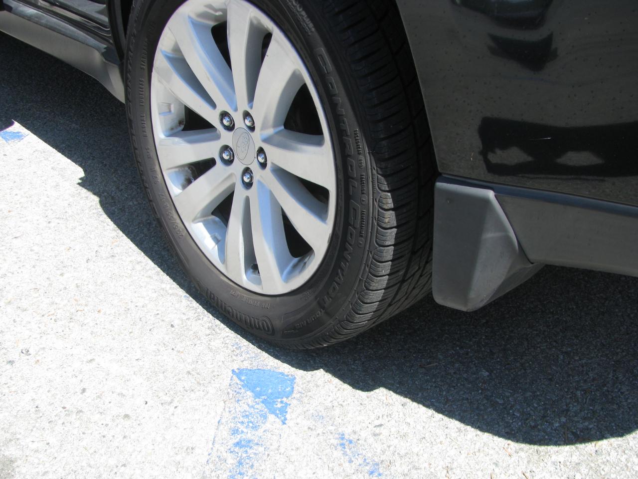 Subaru Forester 4dr Auto 2.5X Premium 2013