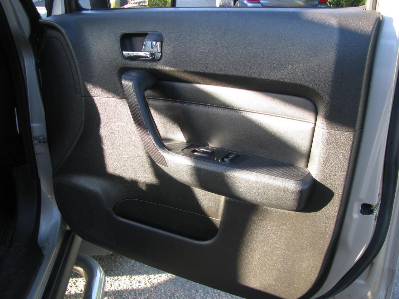 HUMMER H3 4dr 4WD SUV 2006