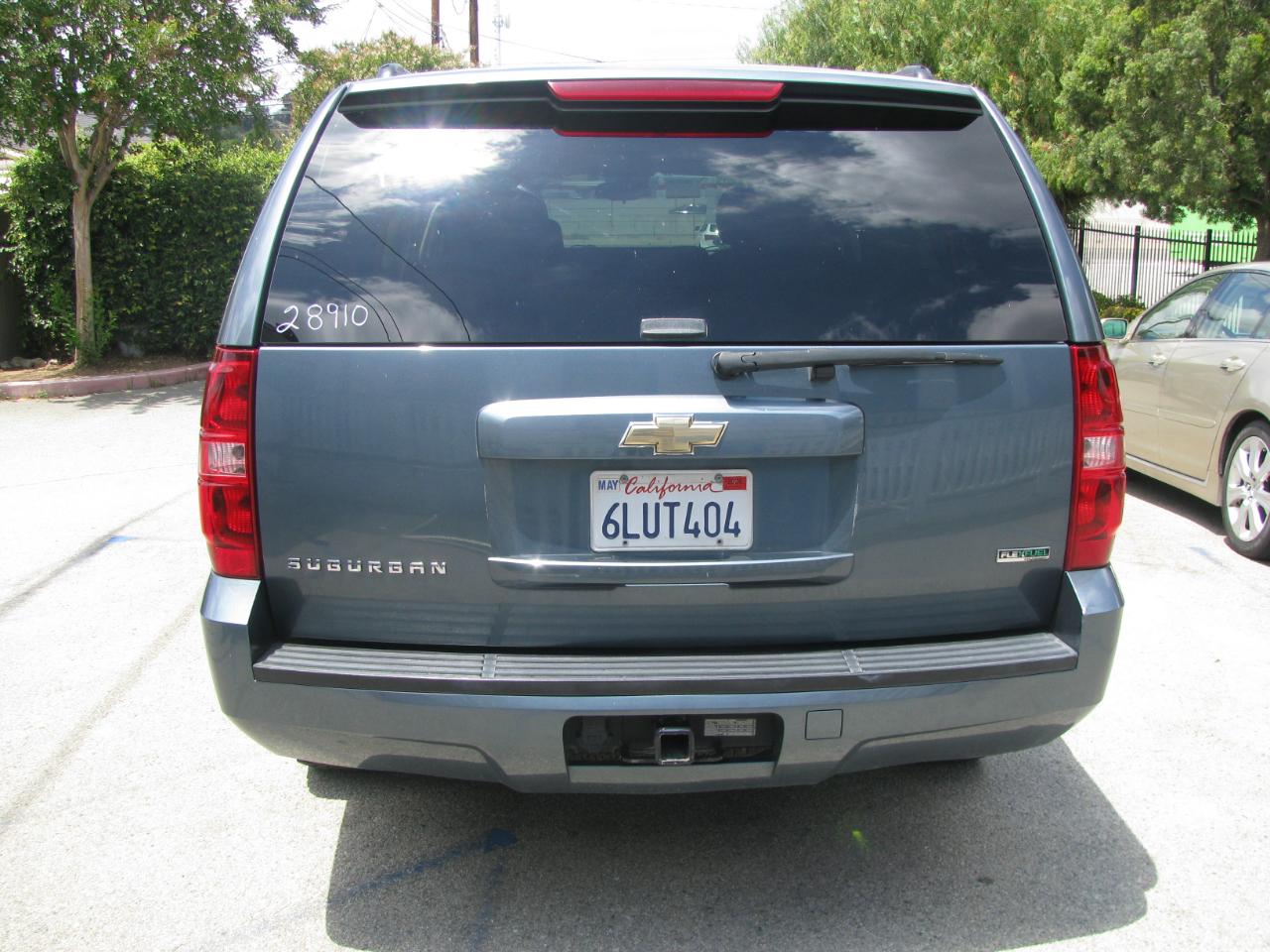 Chevrolet Suburban 2WD 4dr 1500 LS 2010