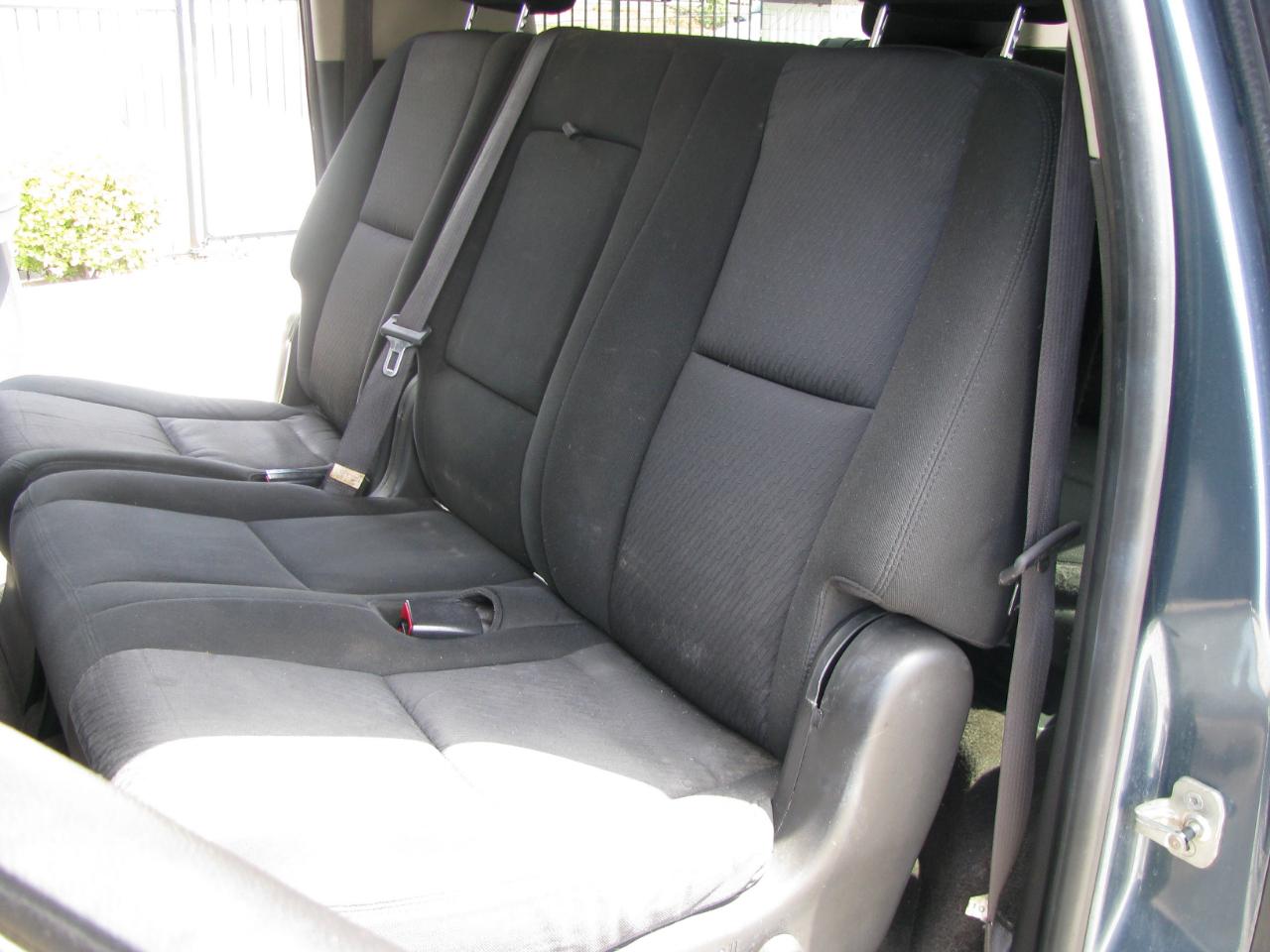 Chevrolet Suburban 2WD 4dr 1500 LS 2010